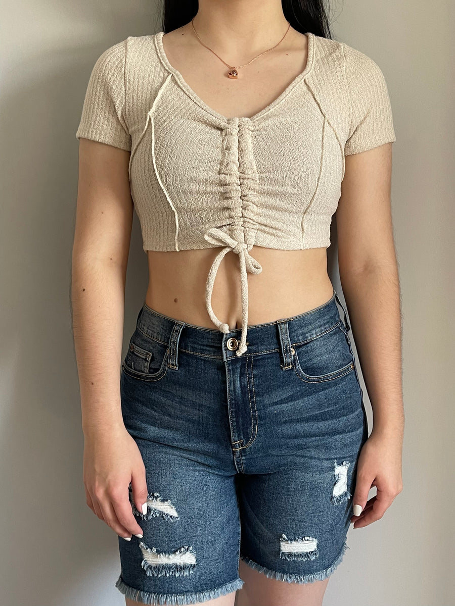 Liz Vneck Crop Top